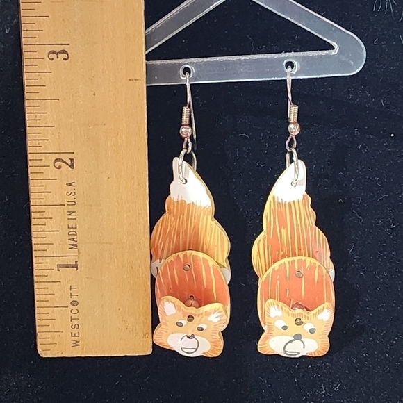 Vtg Handmade painted wood articulated dangle Cat or Fox earrings pierced - Picture 3 of 7